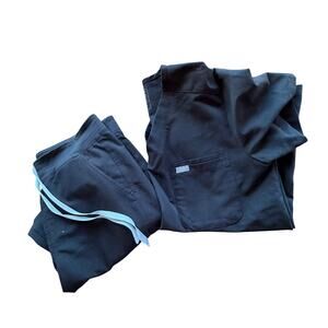 Set of Figs Womens Scrubs small Top SS Medium Short open leg black pant